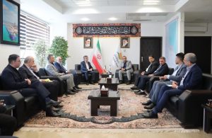بازدید مدیرعامل بیمه ایران از مجتمع ونوس و دستور تسریع در رسیدگی به پرونده بیمه‌ای