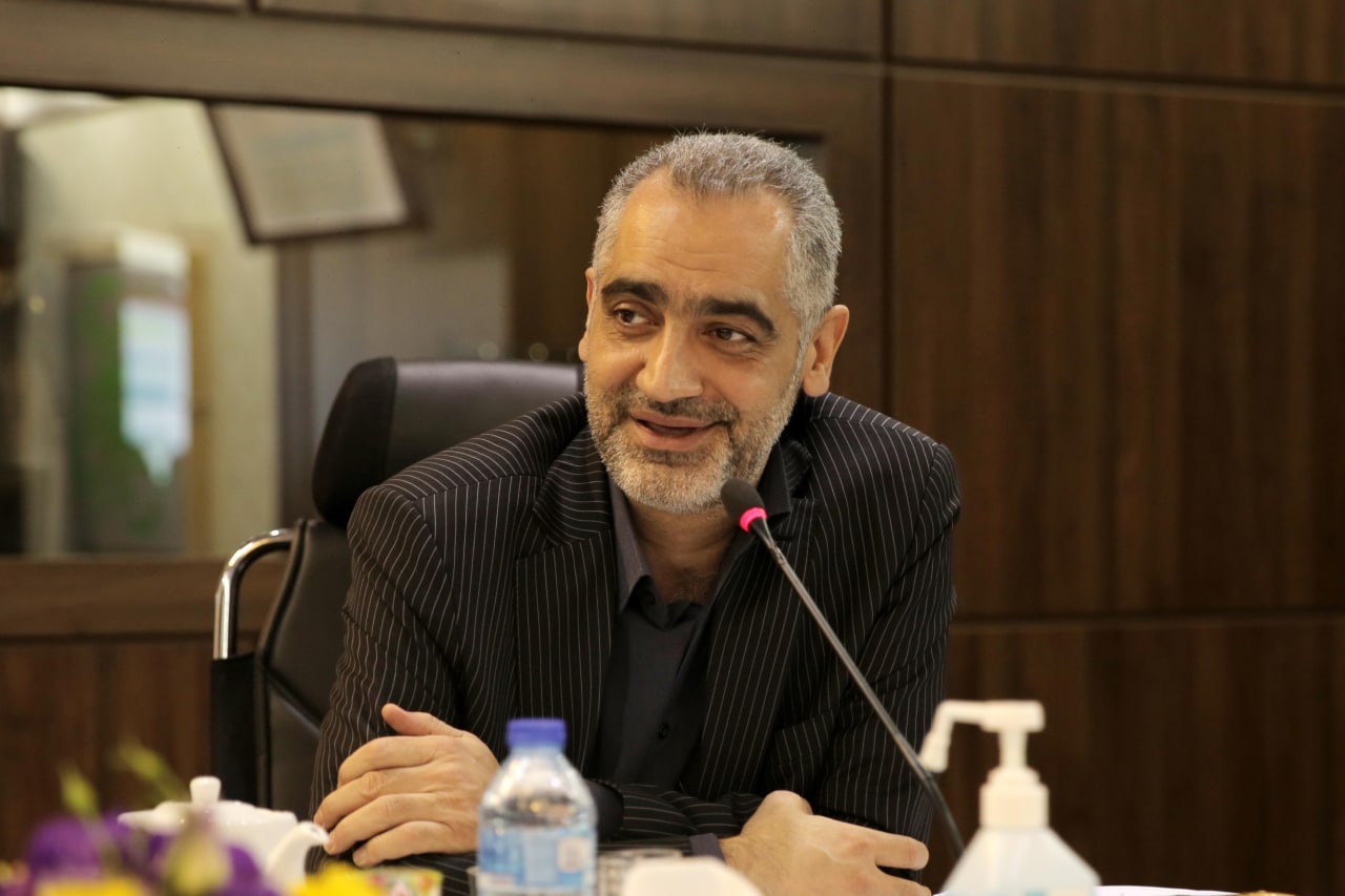 مهم‌ترین برنامه‌های فولاد بناب در سال تولید، پشتیبانی‌ها و مانع‌زدایی‌ها؛ ادغام شرکت‌های تابعه، اجرای طرح‌های توسعه، بازسازی خطوط تولید نوردی، افزایش تولید و صادرات